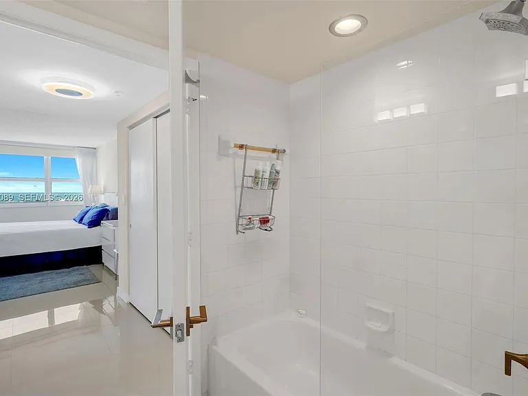 650 West Ave #1912 — Photo 11