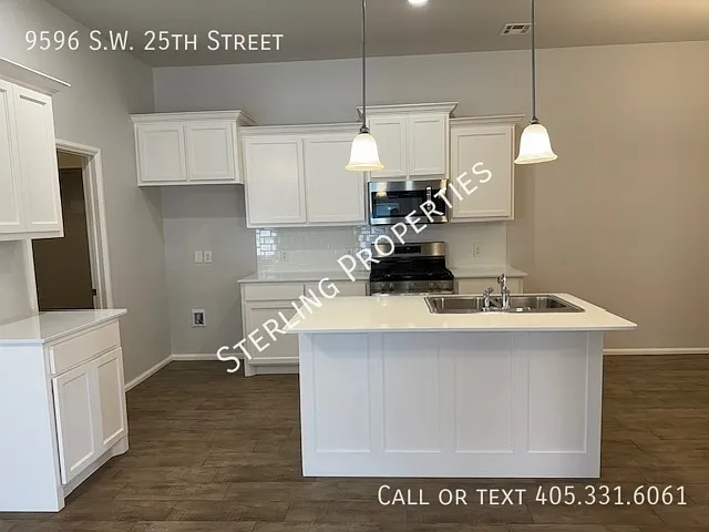 9596 SW 25th St — Photo 23