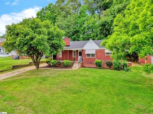 605 Tindal Rd, Greenville, SC 29617