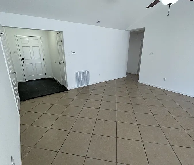 3617 Charles Dr — Photo 1