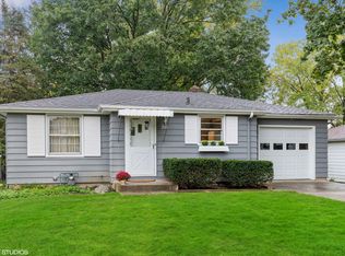 255 S Alfred Ave, Elgin, IL 60123