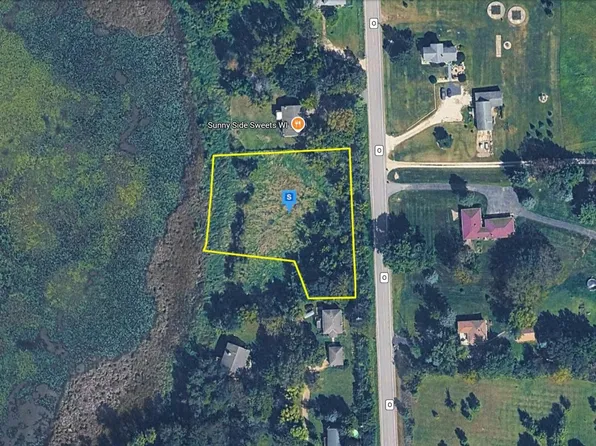 W6534 Barker Rd, Elkhorn, WI 53121