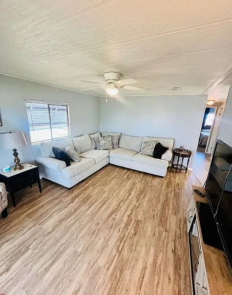 19440 Bermuda Ct — Photo 2
