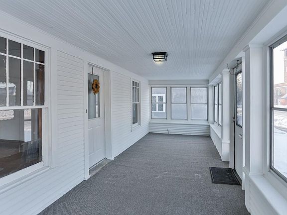 4th image of 307 WASHINGTON STREET