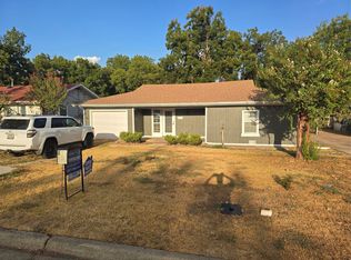 705 Vine St, Euless, TX 76040