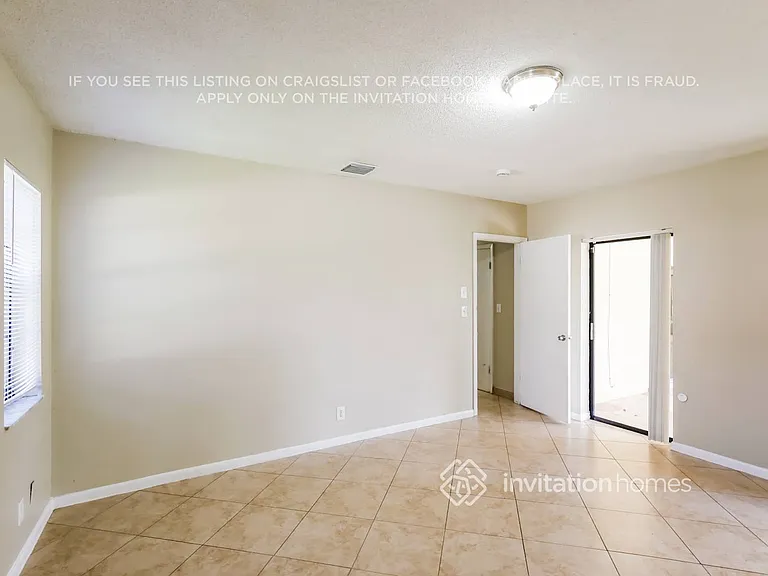 5161 SW 19th St — Photo 9