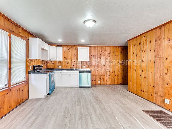 5th image of 912 NW 98th St