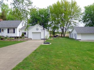 26742 Gage St, Dowagiac, MI 49047