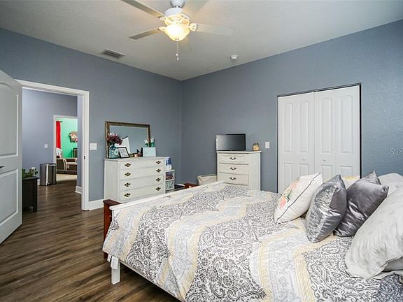 4th image of 104 Alexander Woods Dr