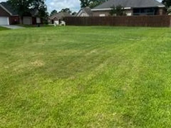 236 Veritas Dr, Dothan, AL 36303