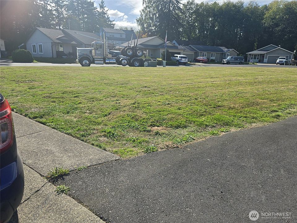 2nd image of 70 Glen Lane