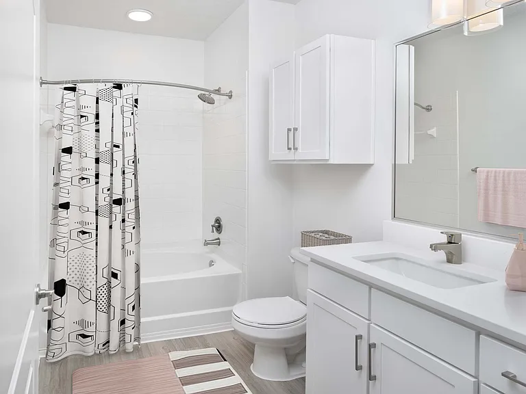 Camden Montague — Photo 8