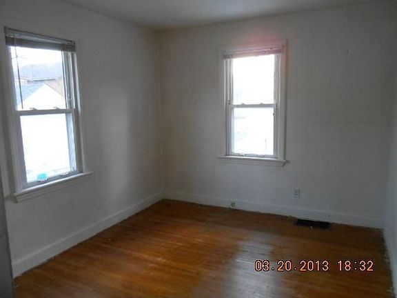 4th image of 610 Smith Ave