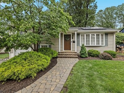30 Longview Rd, Cedar Grove, NJ, 07009