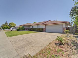 1450 Peach Tree Ln, Yuba City, CA 95993