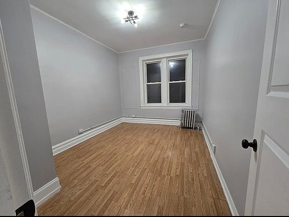 5th image of 235 Lexington Ave APT 3