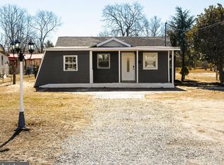 2099 W Oak Rd, Vineland, NJ 08360