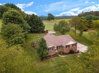 781 Callery Rd, Evans City, PA 16033