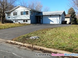 2795 76th St E, Inver Grove Heights, MN 55076