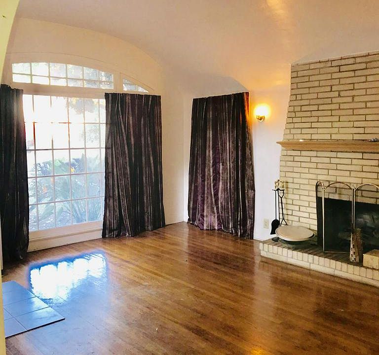 2nd image of 340 Stanton St