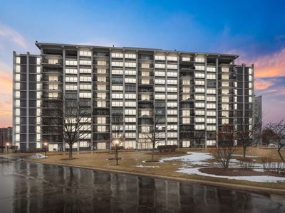 8809 W Golf Rd APT 2B, Niles, IL, 60714