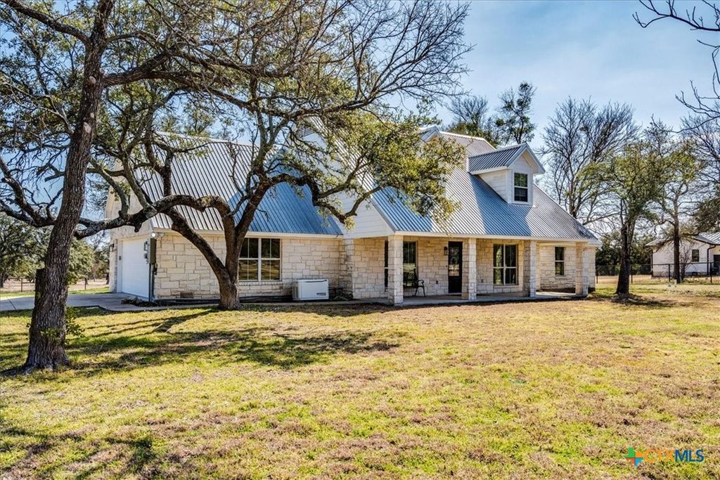 8301 Brewer Ln, Salado, TX - View 3