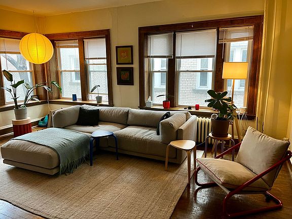 3rd image of 2222 Girard Ave S #8