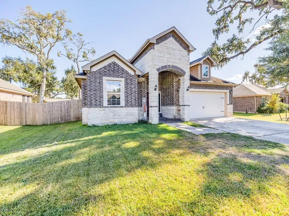 267 Freeman Blvd, West Columbia, TX 77486