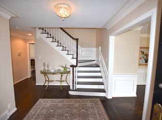 470 N Cranbrook Rd, Bloomfield Hills, MI 48301