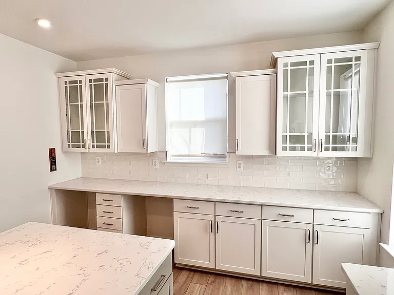 310 Andrew Ct — Photo 10