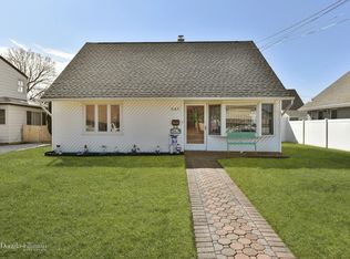 845 Merillon Ave, Westbury, NY 11590