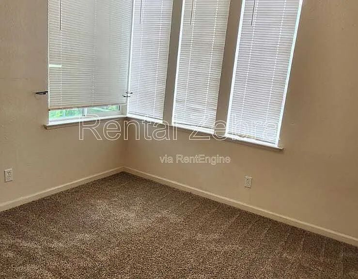 3795 Swan Ave — Photo 8