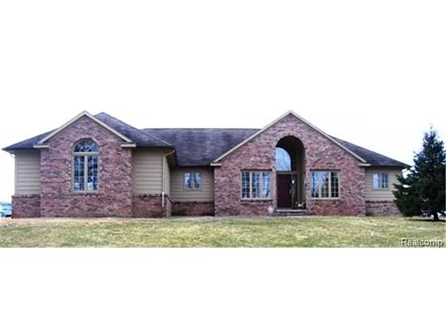 8602 Hyne Rd photo 1