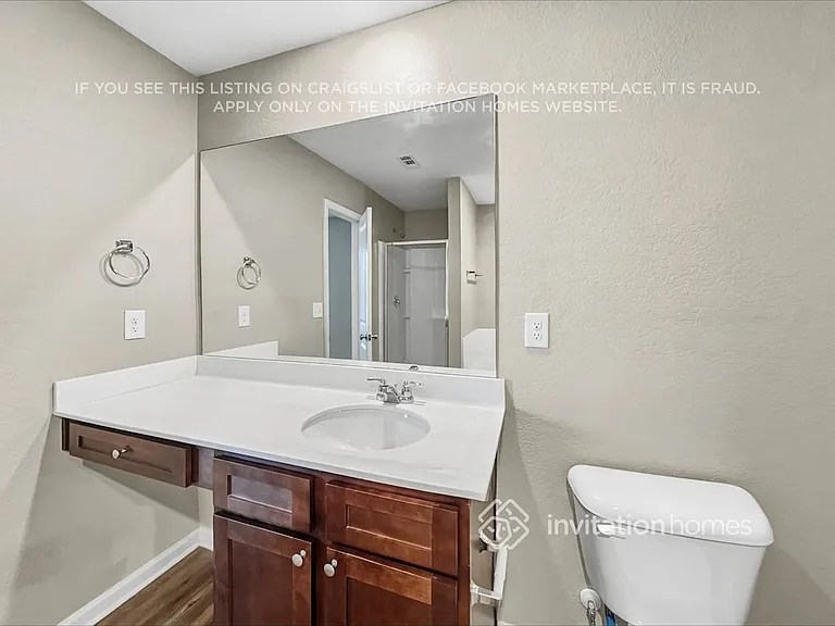 407 Vermeer Ct — Photo 12