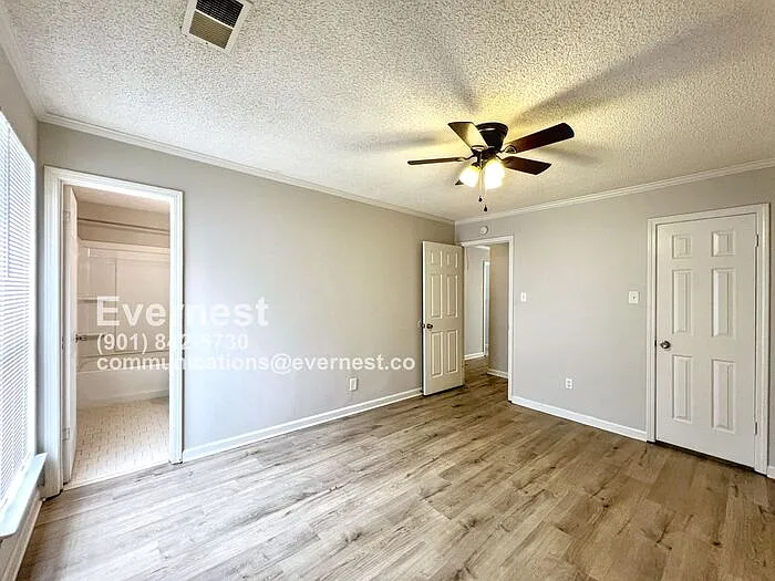 4508 Berrypick Ln S — Photo 7