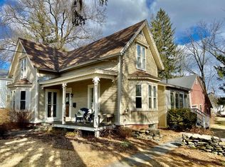 27 Spaulding St, Amherst, MA 01002