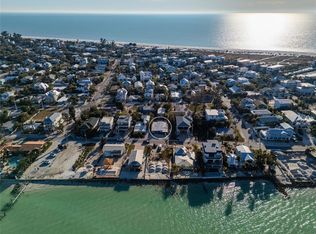 866 N Shore Dr, Anna Maria, FL 34216