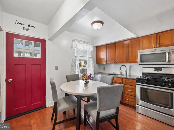 57 Benson Dr, Glenolden, PA 19036