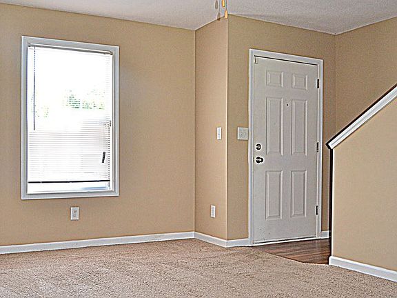 2nd image of 785 Cherrybark Ln
