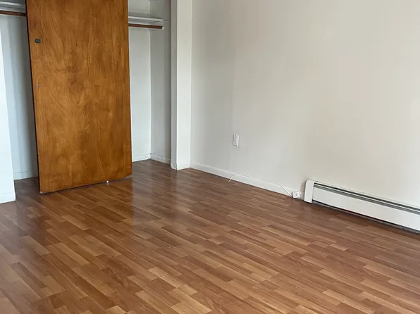 143 Bay 20th Street image 7 of 11