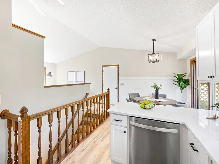 1270 Lake Susan Hills Dr — Photo 5