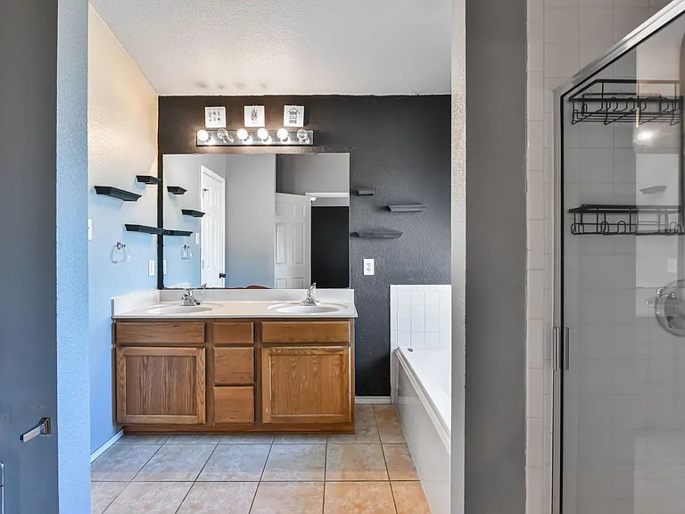 5303 Western Swing Ct — Photo 9