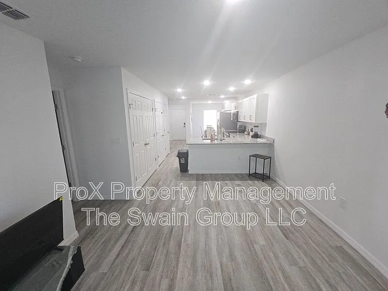 304 Avenue P NW — Photo 6