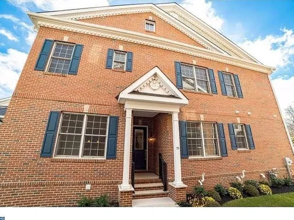 75 Creekview Ln, Yardley, PA 19067