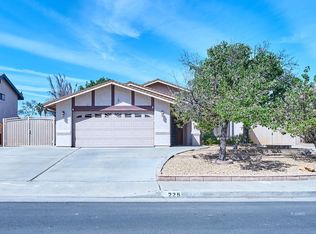 225 Kimberly Ln, Ridgecrest, CA 93555