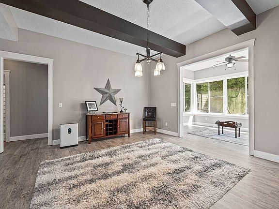 5th image of 153 SW Asheville Way