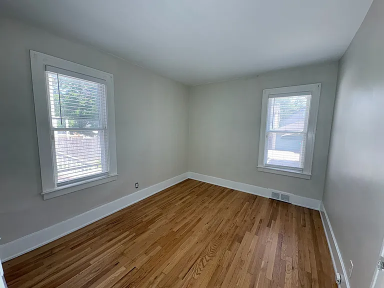 1216 Wayburn St — Photo 11