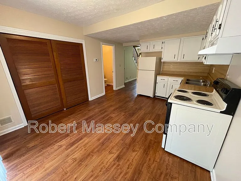 2853 Grinstead Dr #2853GRI-2 — Photo 7