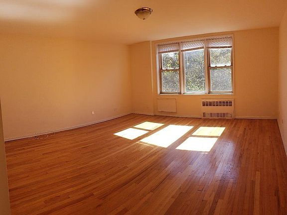 2nd image of 2355 E 12th St APT 2T
