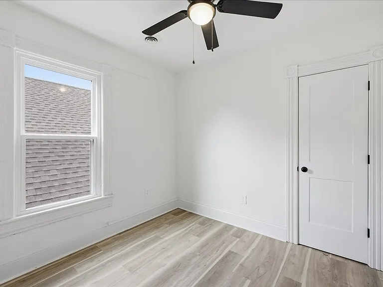 322 Florida Ave — Photo 20